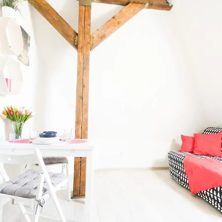 Apartamento Basztowa Red By Mzuri Cracóvia